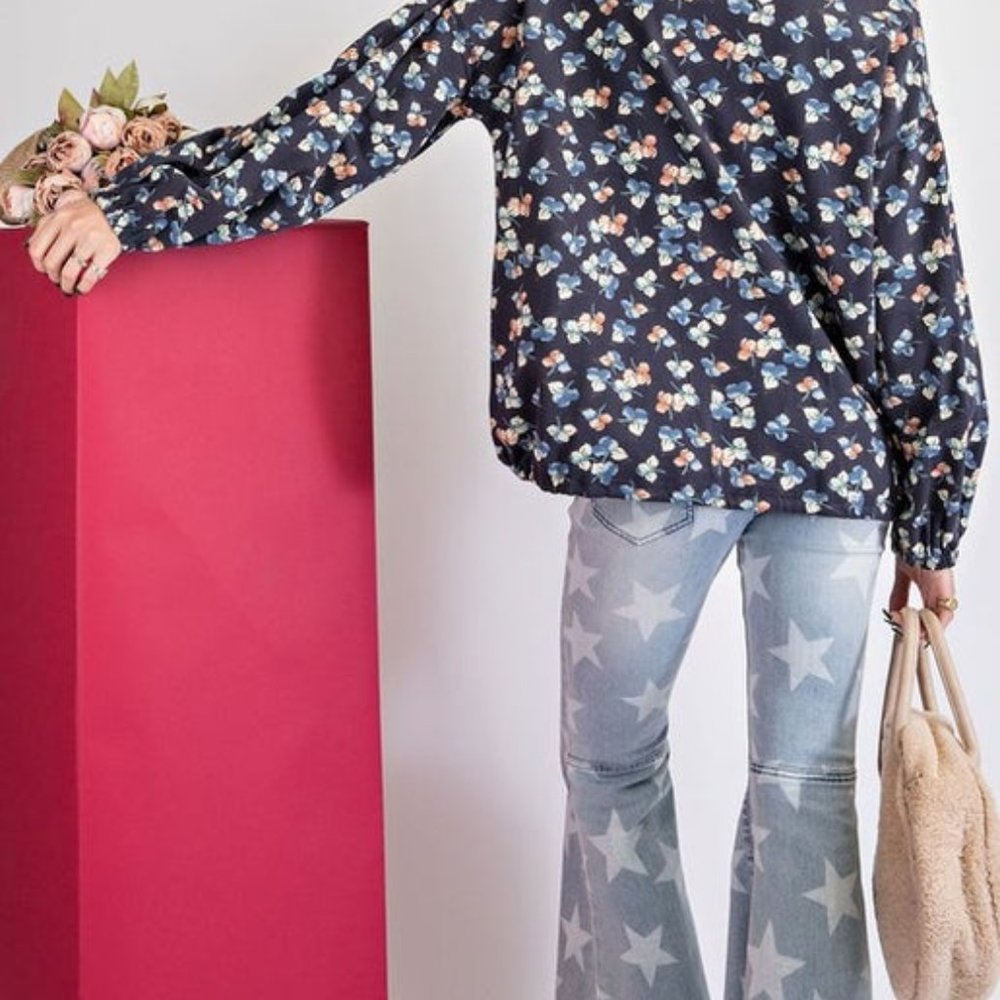 Easel - Navy Top with Floral Print - Picture 4 of 6